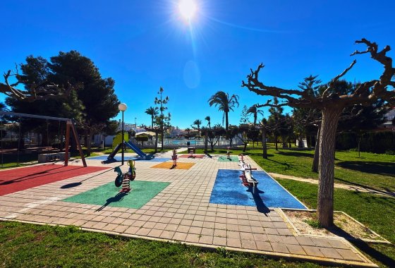 Resale - Townhouse - Torrevieja - Urb. Torrealmendros