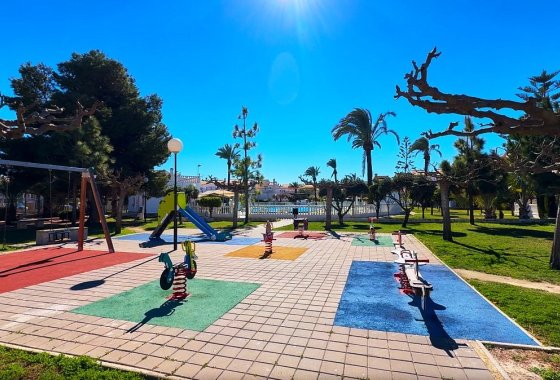 Resale - Townhouse - Torrevieja - Urb. Torrealmendros