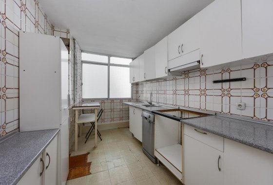 Resale - Apartment / flat - Torrevieja - Playa del Acequión