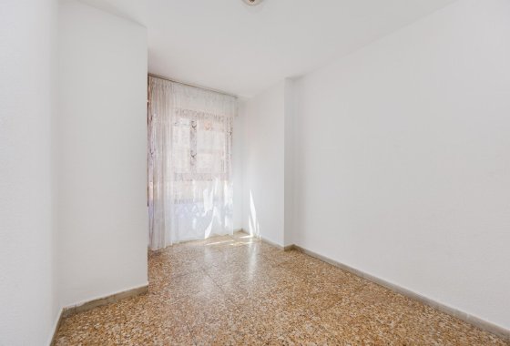 Resale - Apartment / flat - Torrevieja - Playa del Acequión