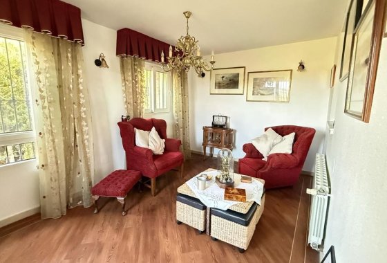Resale - Villa - Dehesa de Campoamor - Las Ramblas Golf