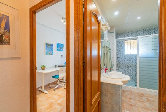 Återförsäljning - Villa - Orihuela Costa - Los Balcones