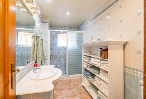 Återförsäljning - Villa - Orihuela Costa - Los Balcones