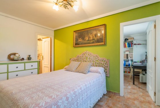 Återförsäljning - Villa - Orihuela Costa - Los Balcones