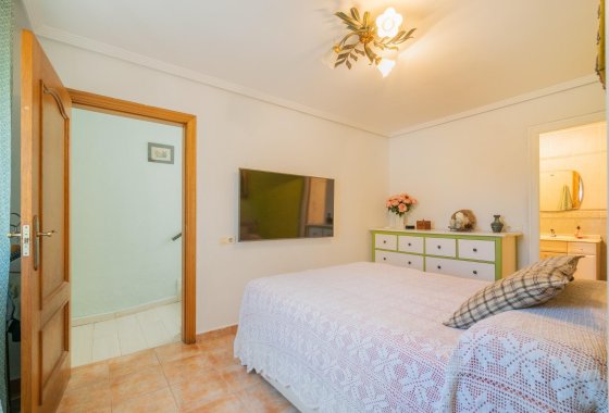 Återförsäljning - Villa - Orihuela Costa - Los Balcones
