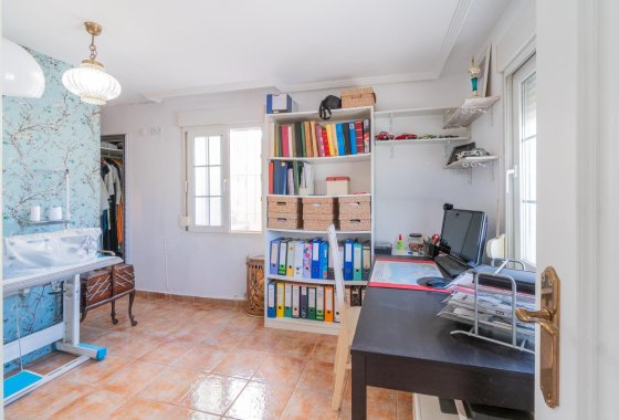Återförsäljning - Villa - Orihuela Costa - Los Balcones