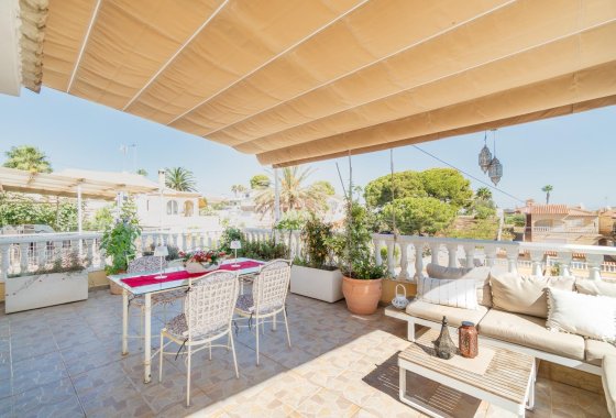 Återförsäljning - Villa - Orihuela Costa - Los Balcones