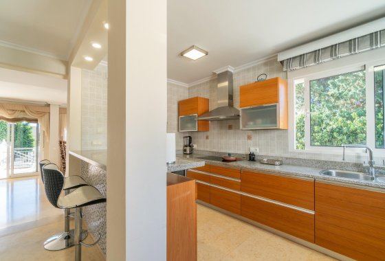 Återförsäljning - Villa - Torrevieja - Torre la mata