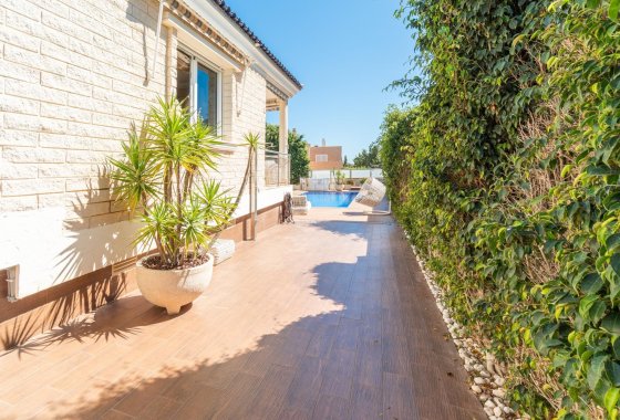 Återförsäljning - Villa - Torrevieja - Torre la mata