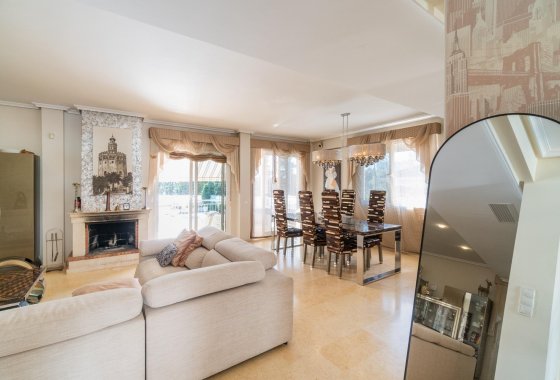 Återförsäljning - Villa - Torrevieja - Torre la mata