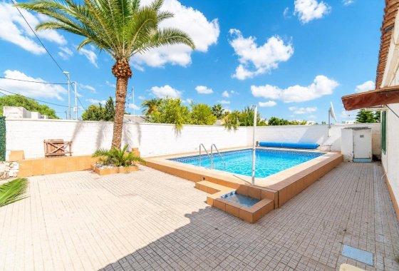 Resale - Villa - Torre - Pacheco - Roldán