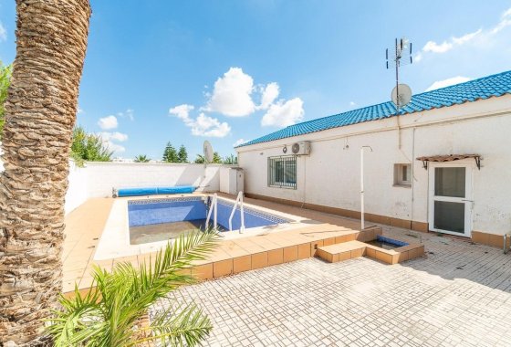Resale - Villa - Torre - Pacheco - Roldán