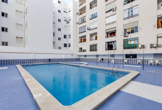 Resale - Apartment / flat - Torrevieja - Playa del Cura