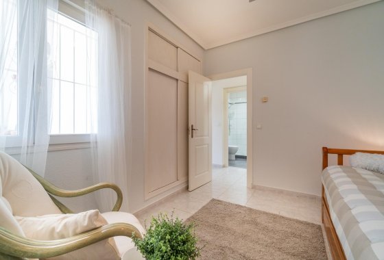 Resale - Villa - Orihuela Costa - Playa Flamenca