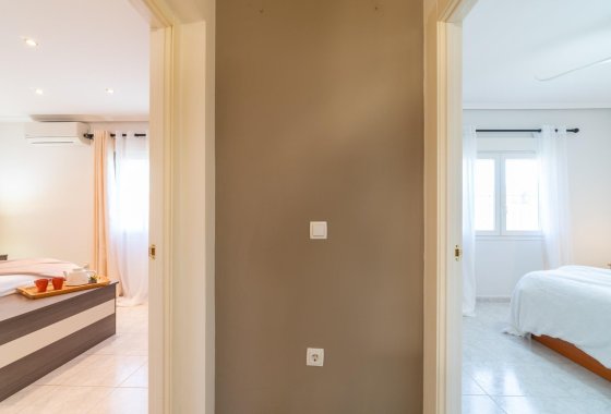 Resale - Villa - Orihuela Costa - Playa Flamenca