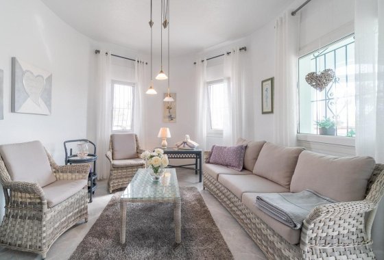 Resale - Villa - Orihuela Costa - La Florida