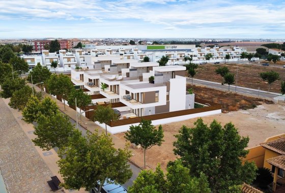 Obra nueva - Adosado - Pilar de la Horadada