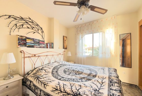 Reventa - Apartament / Duplex - Torrevieja - Playa Los Naufragos
