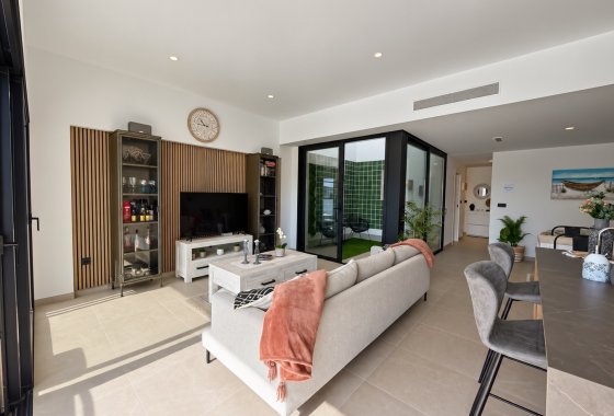 Obra nueva - Bungalow - Pilar de la Horadada
