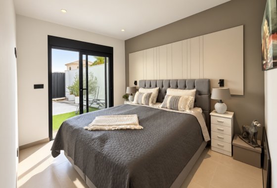 Obra nueva - Bungalow - Pilar de la Horadada